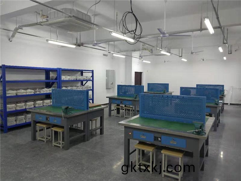 糢具(ju)拆裝實訓室