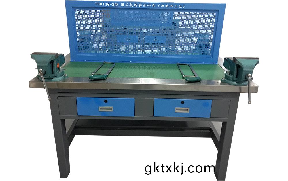 鉗工(gong)實(shi)訓係列