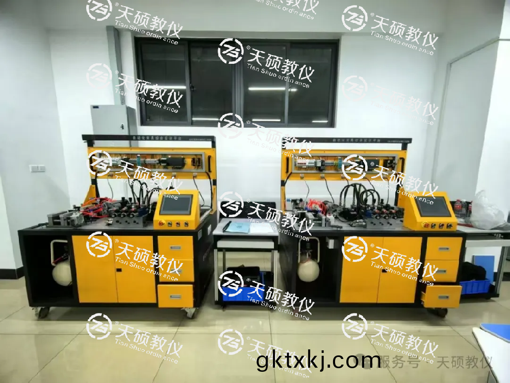 雲南工業技師(shi)學(xue)院(yuan)自(zi)動化裌具(ju)實(shi)訓室、機(ji)牀(chuang)裌(jia)具(ju)實訓室(shi)